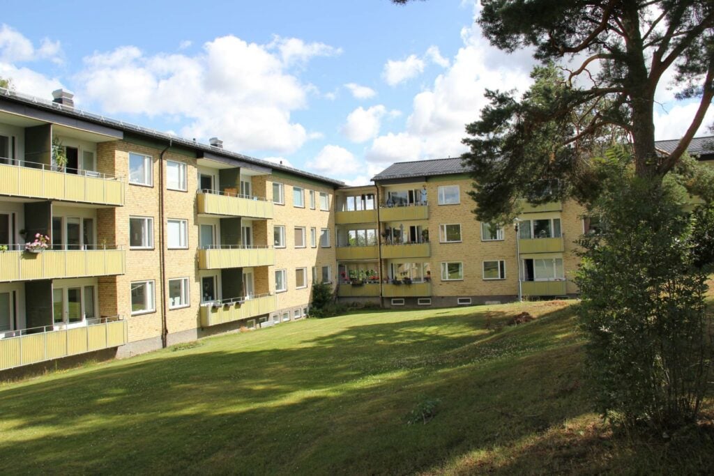 Flera lägenhetshus i Kolbäck