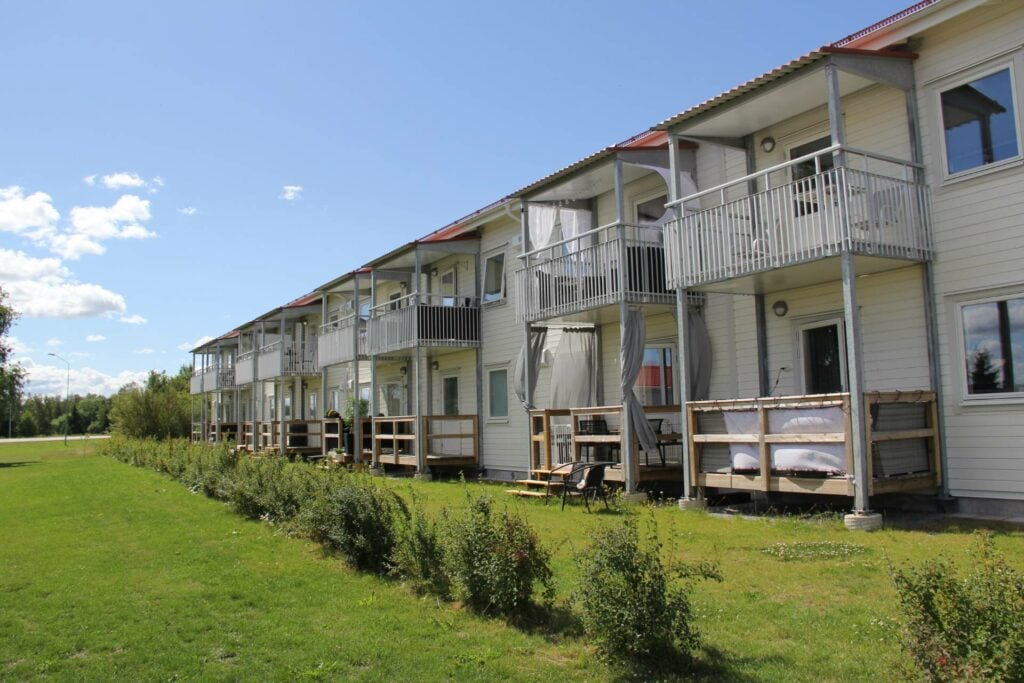 Radhus med grönyta utanför